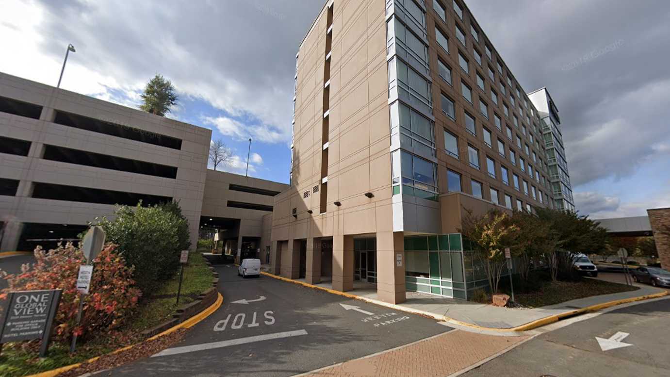 Reserve Westin IAD Airport Parking