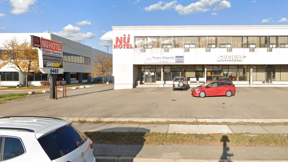 NU Hotel YYZ Airport Parking Way