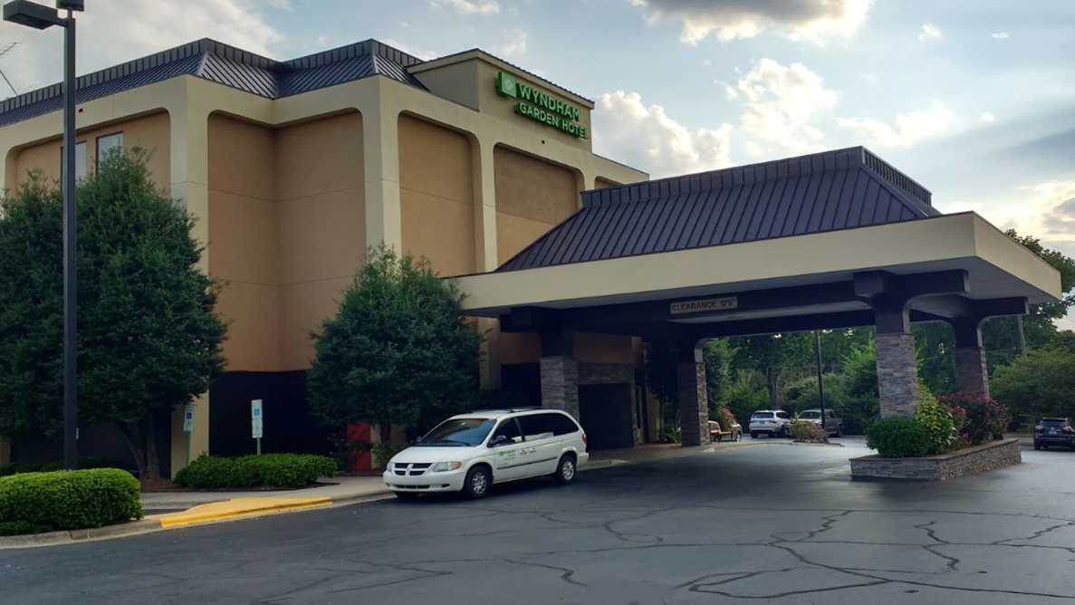 Book Hourly Parking in Wyndham Garden Charlotte Executive  Charlotte Douglas Airport Parking