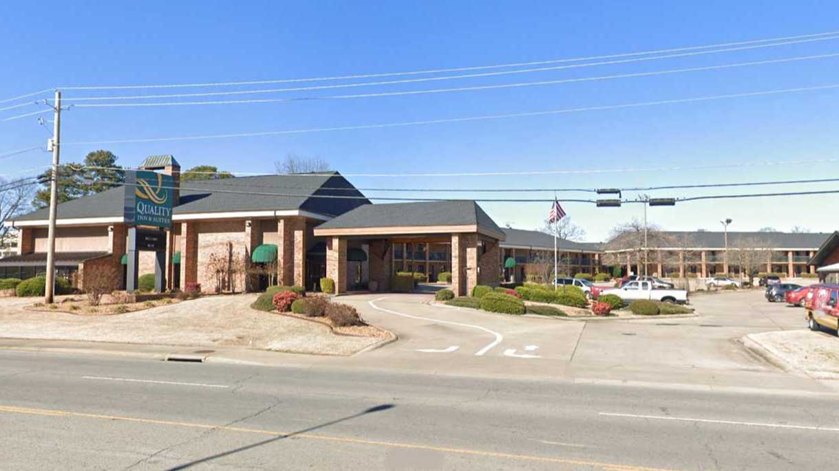 Reserve 3204 E Race Ave Parking Book and Save