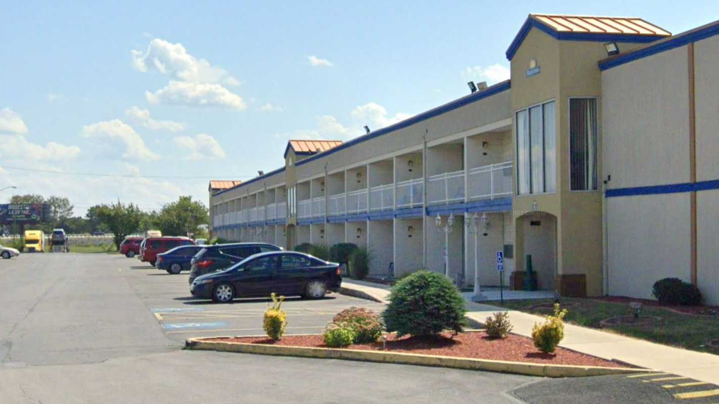 Reserve 1255 Harrisburg Pike Parking Book and Save