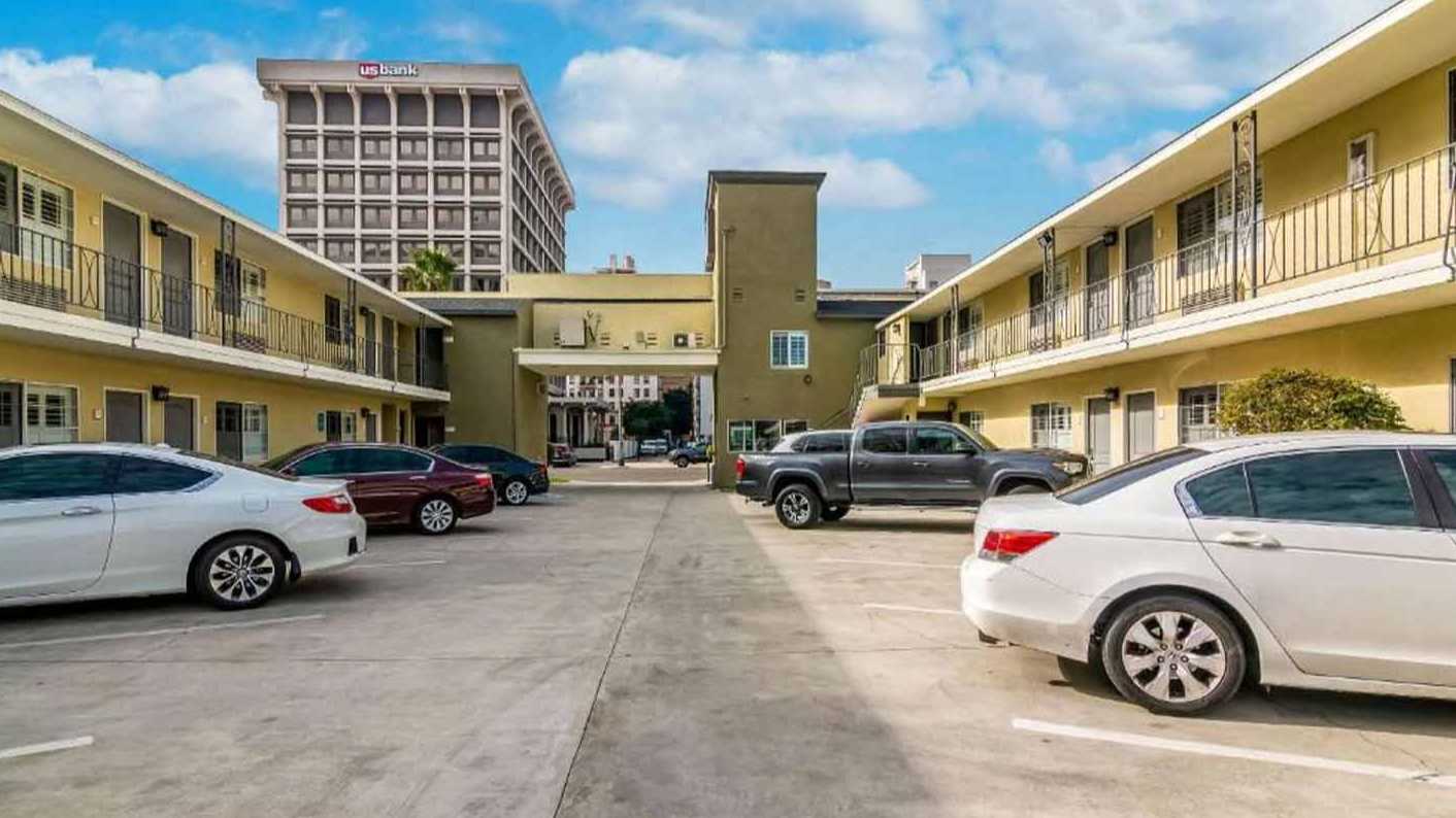 Reserve 50 Atlantic Ave Parking Book and Save