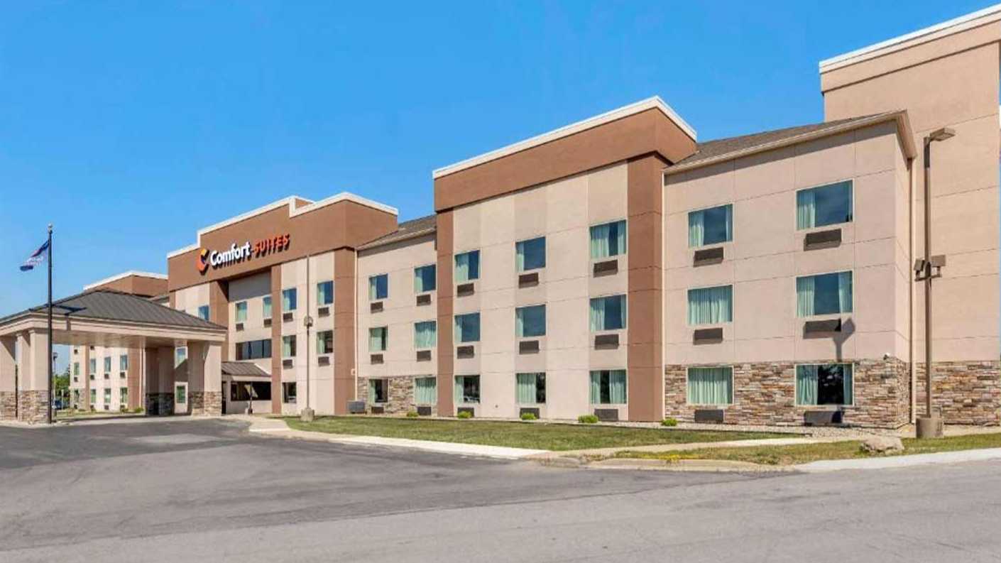 Reserve 5775 Coventry Lane Parking Book and Save