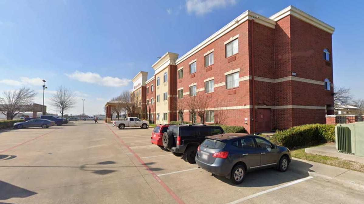 Reserve 1590 N Central Expressway Parking Book and Save