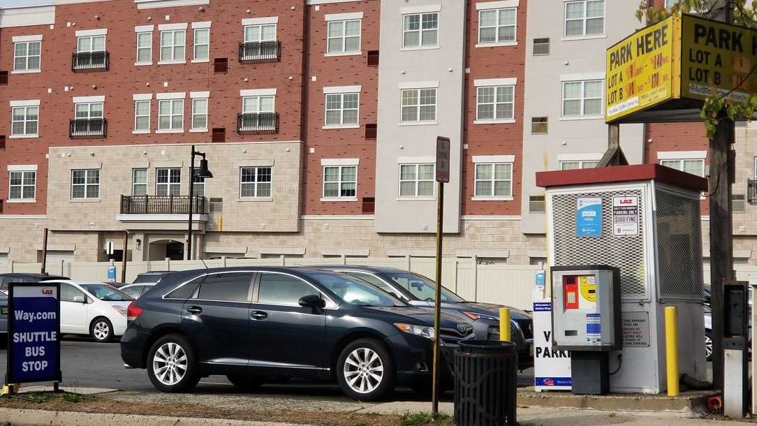 Reserve Heller Lot A and B EWR Airport Parking (No Shuttle)