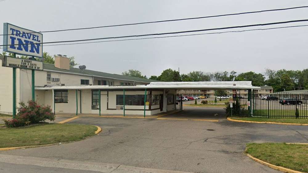 Reserve 2002 Dort Hwy Parking Book and Save