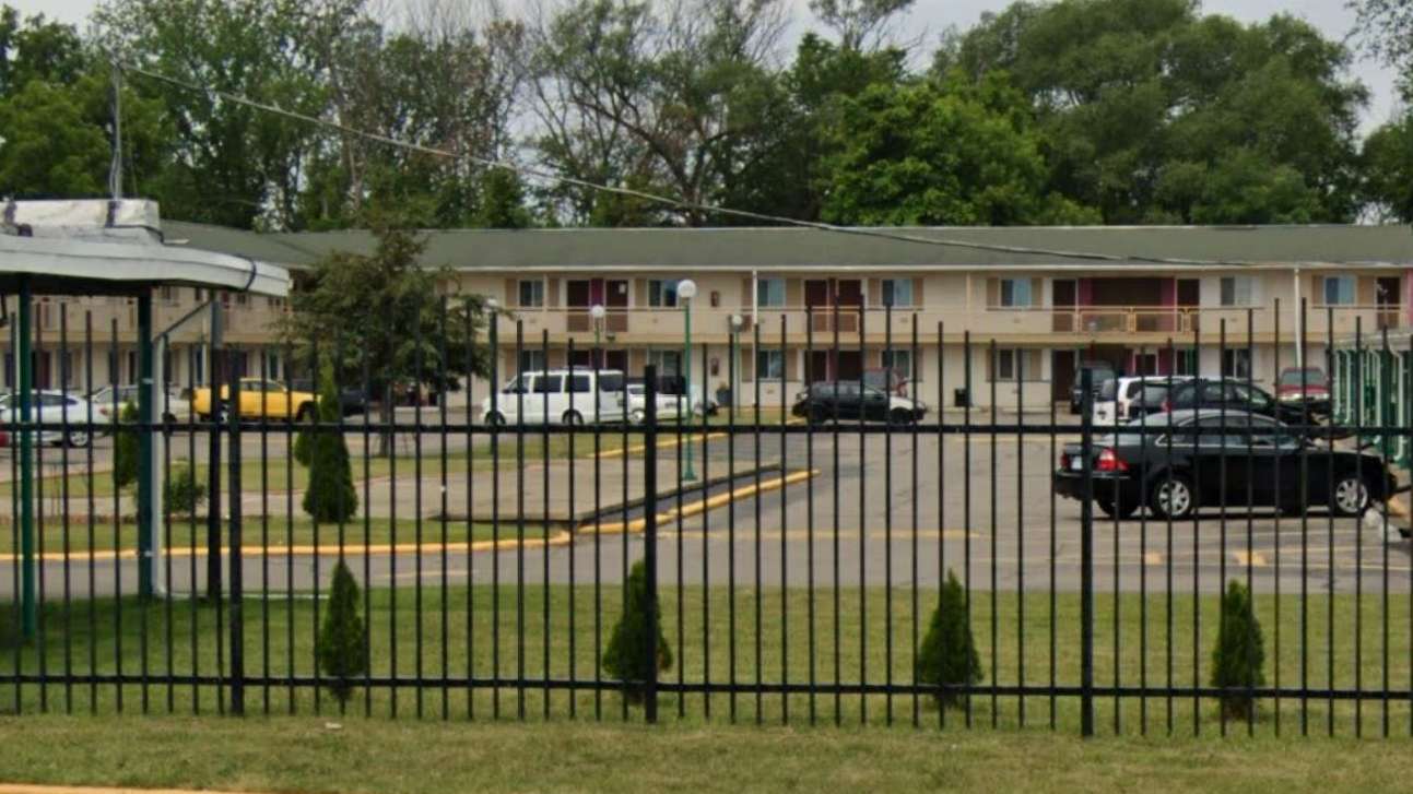 Reserve 2002 Dort Hwy Parking Book and Save