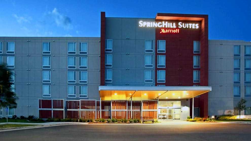 Reserve 4955 Wiley Post Way Parking Book and Save