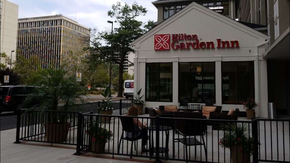 Reserve Hilton Garden Inn Reagan National DCA Airport Parking