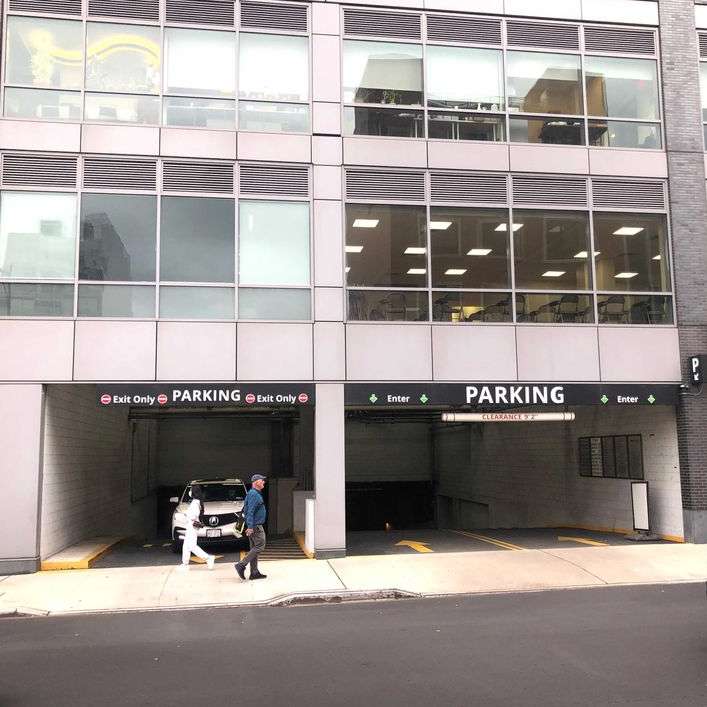 Reserve FLUSHING COMMONS SOUTH GARAGE Book and Save