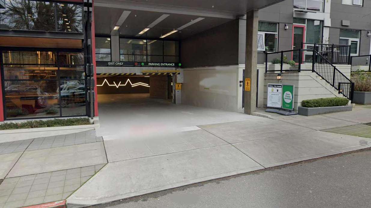 AVA Capitol Hill 00638 1530 Belmont Ave Garage Way