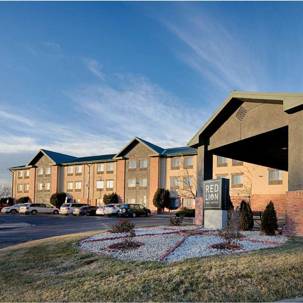 Book Hourly Parking in Sylo Hotel DEN Airport Parking
