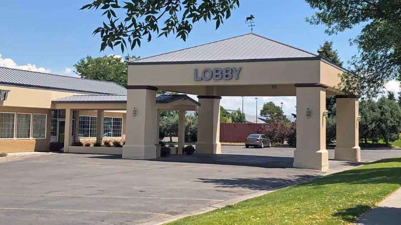 FairBridge Inn and Suites - 850 Lindsay Blvd Garage | Way