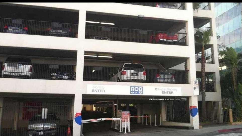 Book LAX WEEKEND DEAL Parking Cheap LAX Parking Way