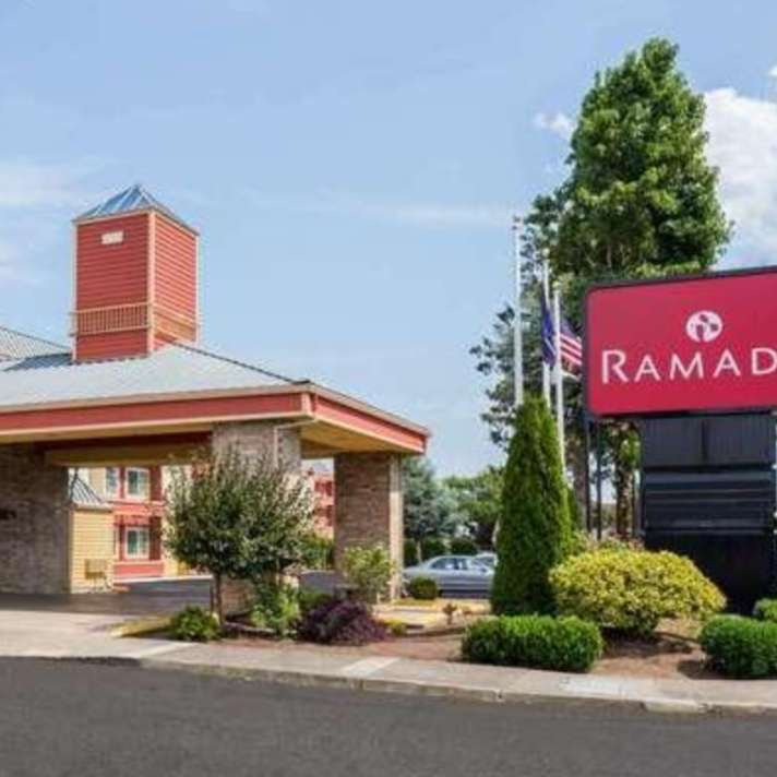Ramada by Wyndham Portland Airport Parking Way