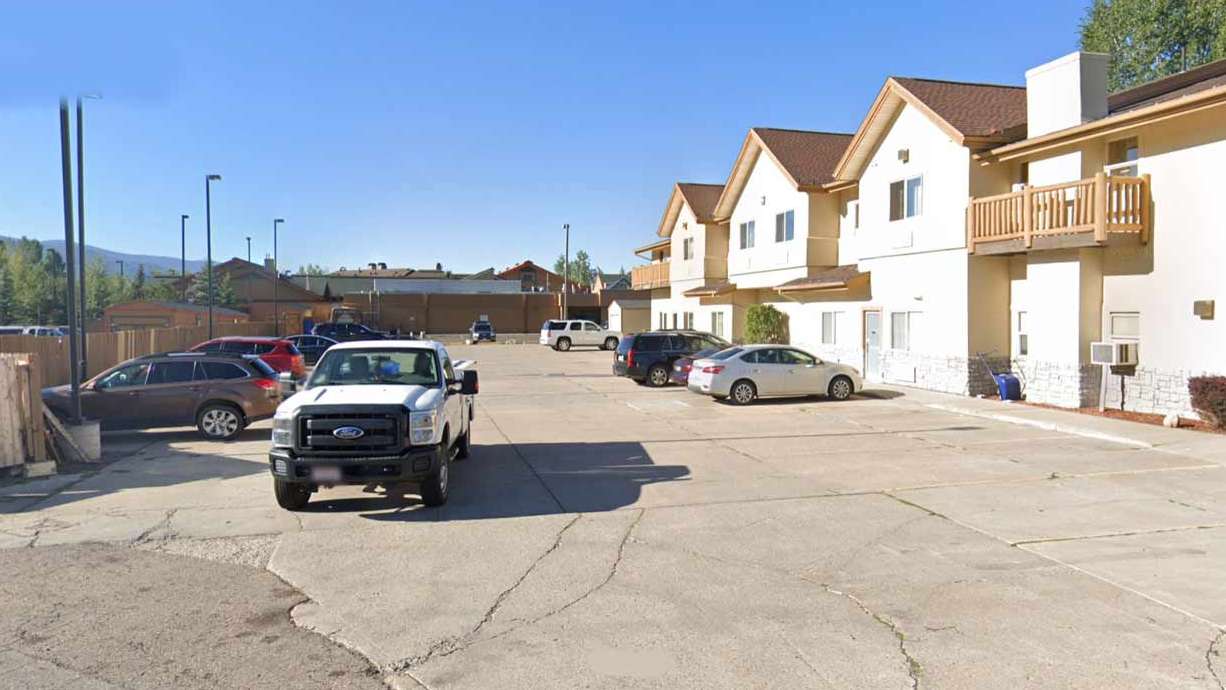 La Quinta 3155 Ingles Lane Garage Way