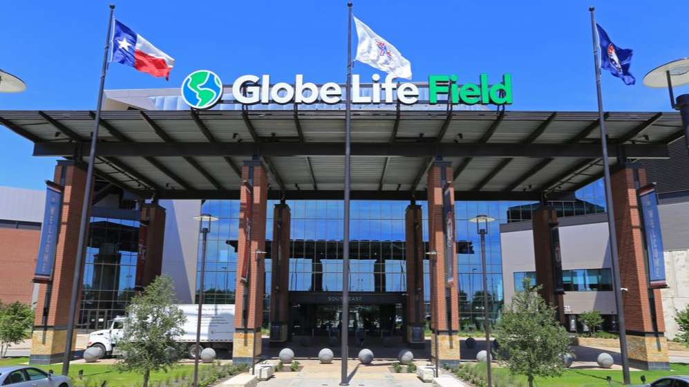 Reserve Sheraton Arlington 1500 Convention Center Dr Garage Parking