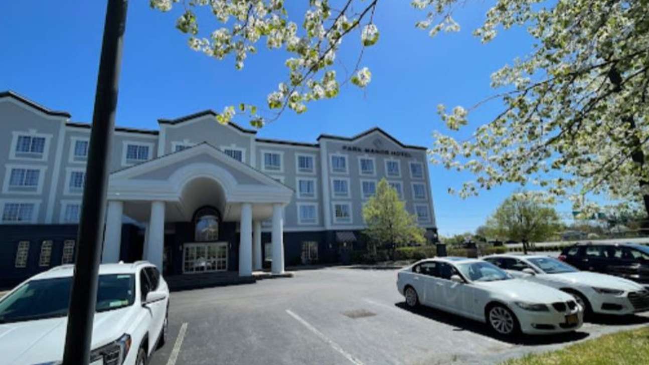 Reserve Park Manor Hotel Parking 7 Northside Dr Parking Garage