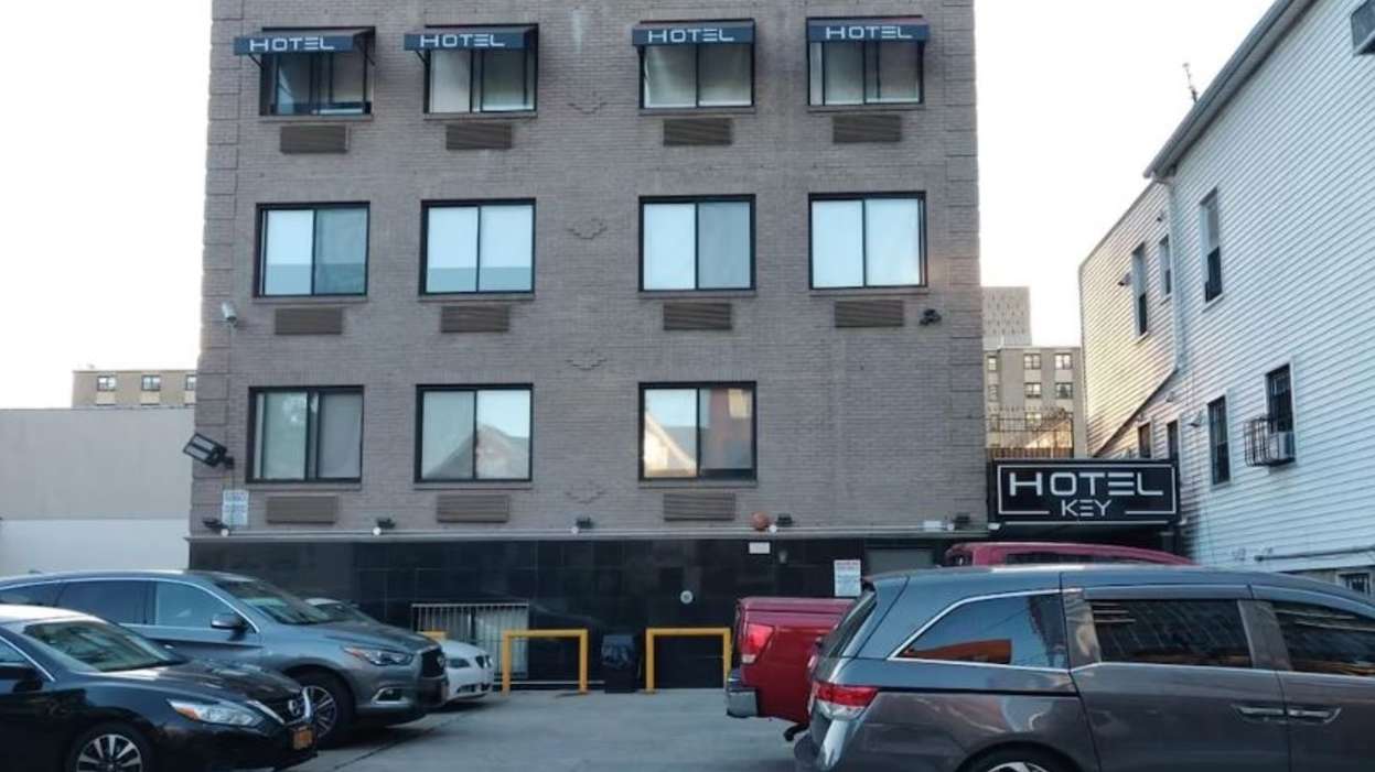 Reserve Hotel Key Flushing Parking 3353 Farrington Street Parking