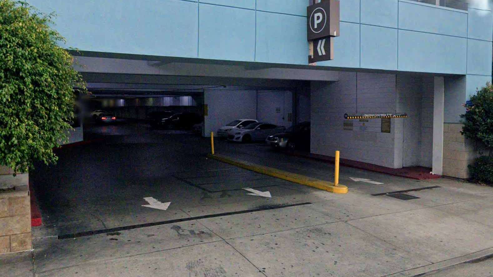 Reserve Premium Parking P1610 11270 W Olympic Blvd Parking Garage Way