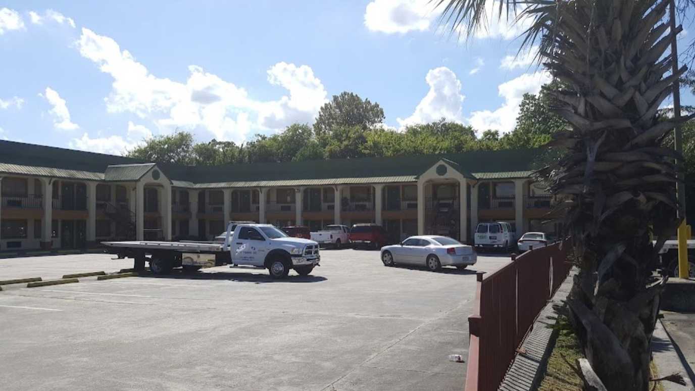 Monsoon Inn and Suites7447 North Fwy Garage Way