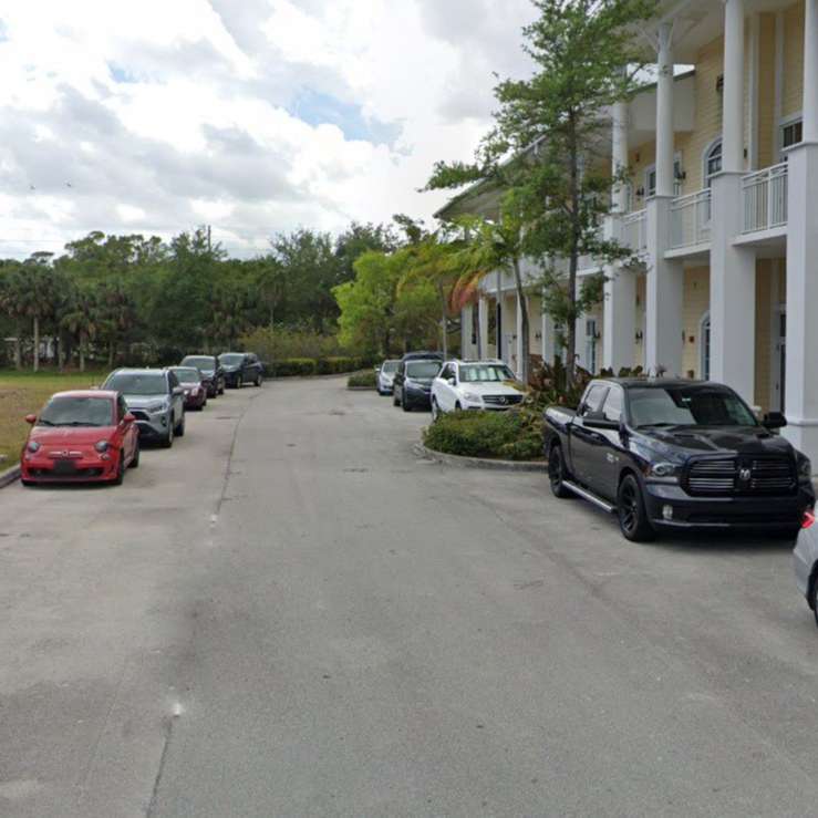 FT FLL Airport Parking Way