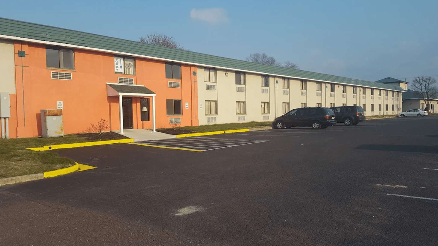 Red Carpet Inn 299 Swedesboro Ave Garage Way