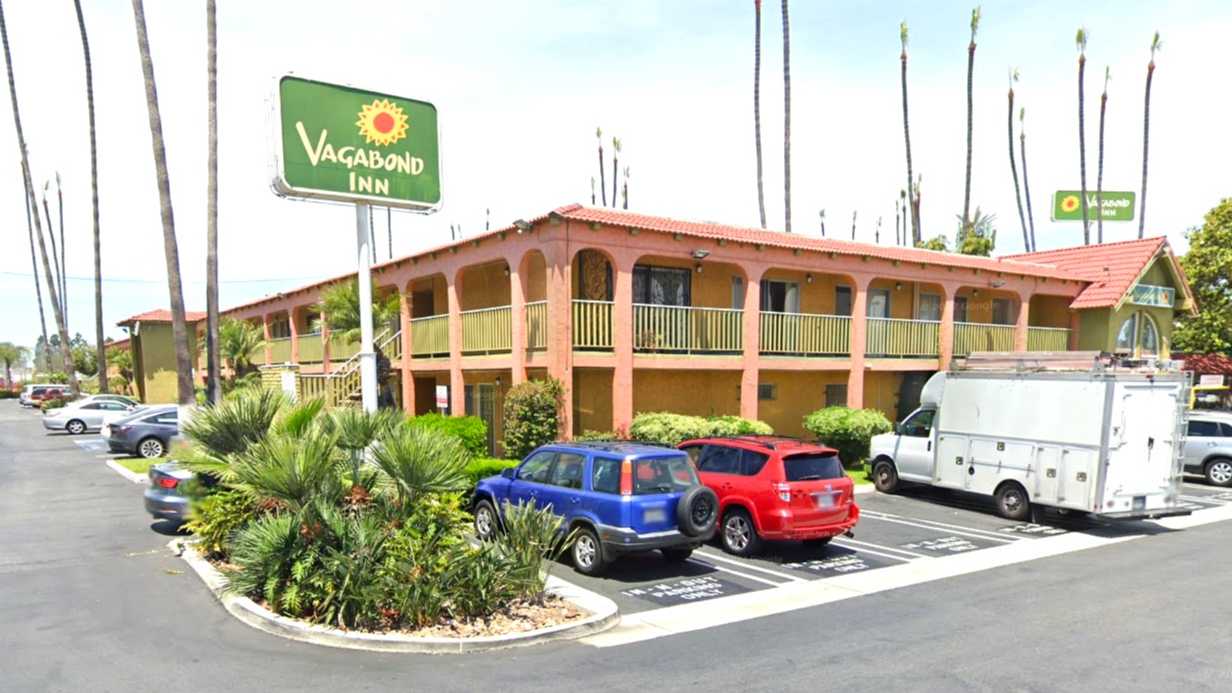 Vagabond Inn SNA Airport Parking | Way