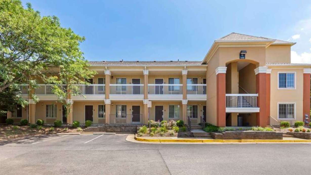 Extended Stay America Chantilly IAD Airport Parking Way