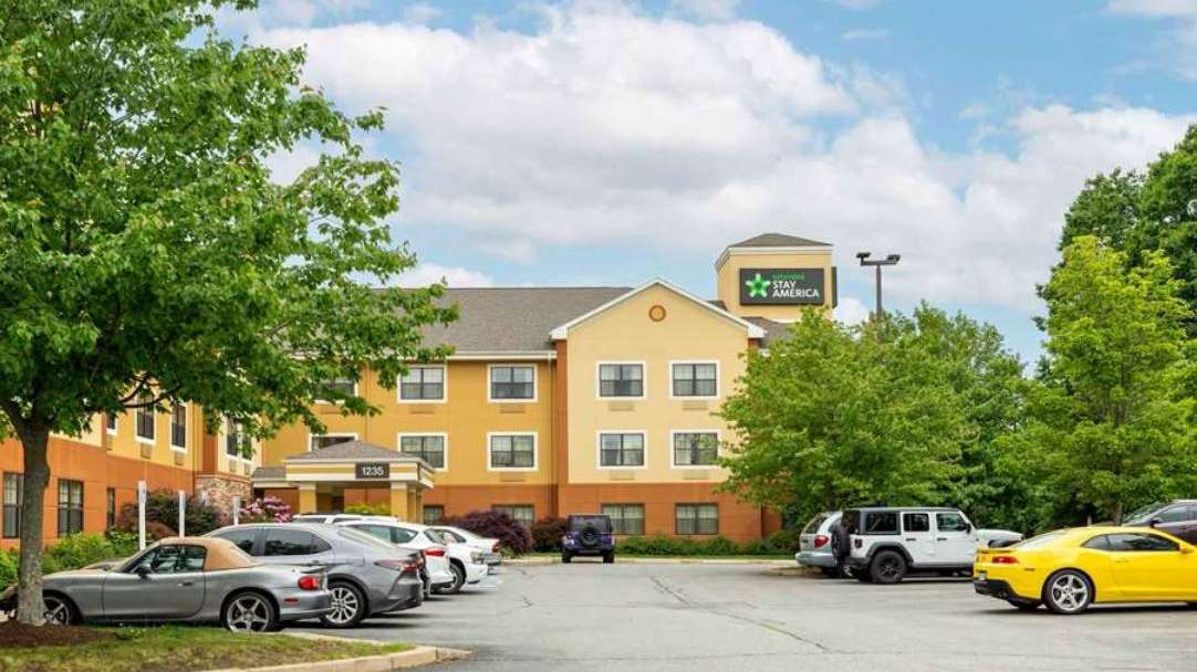 Extended Stay America West Warwick PVD Airport Parking Way