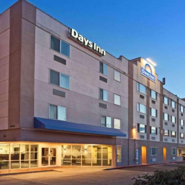 Days Inn by Wyndham SEA Airport Parking | Way