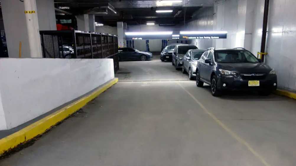 Book Hourly Parking in 118 Prince St.- Ft. Greene & Gold Parking