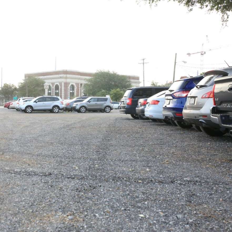 717 L07 Union Station Lot Long Term Parking Way