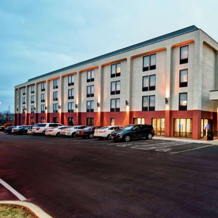 Hampton Inn STL Airport Parking | Way