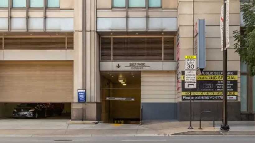 RIVER EAST GARAGE | Way