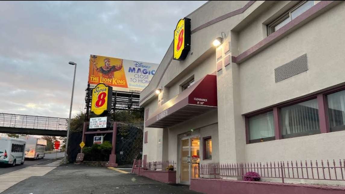 Super 8 by Wyndham Port of Manhattan Cruise Parking Way