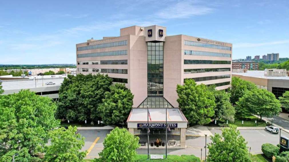 Harmony Suites Port of Manhattan Cruise Parking Way