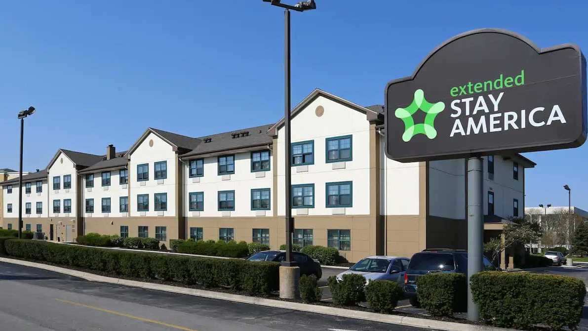 Extended Stay America Chicago (ORD) Airport Parking (NO SHUTTLE, NO PUBLIC RESTROOM)