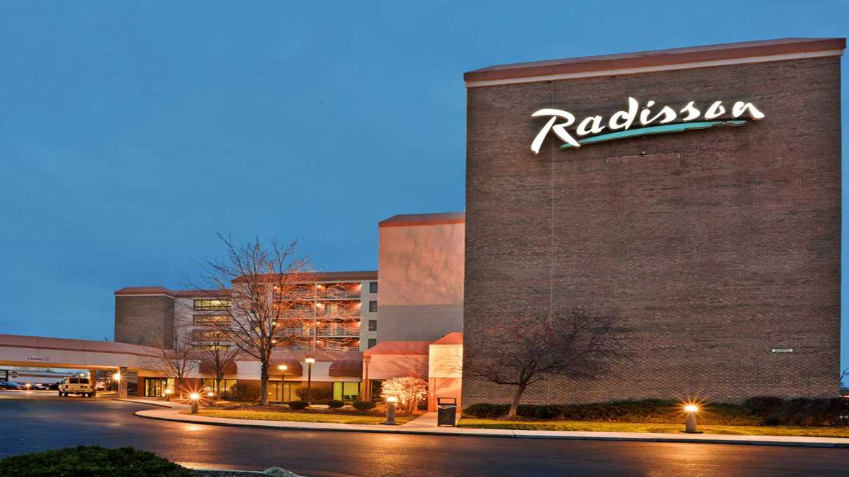 Radisson Hotel Cleveland Airport