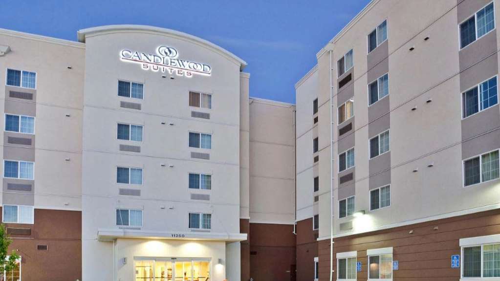 Candlewood Suites Pdx Airport Parking Way