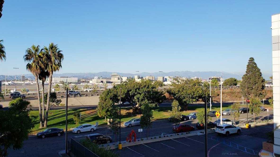 Embassy Suites by Hilton Los Angeles (LAX) Airport Parking