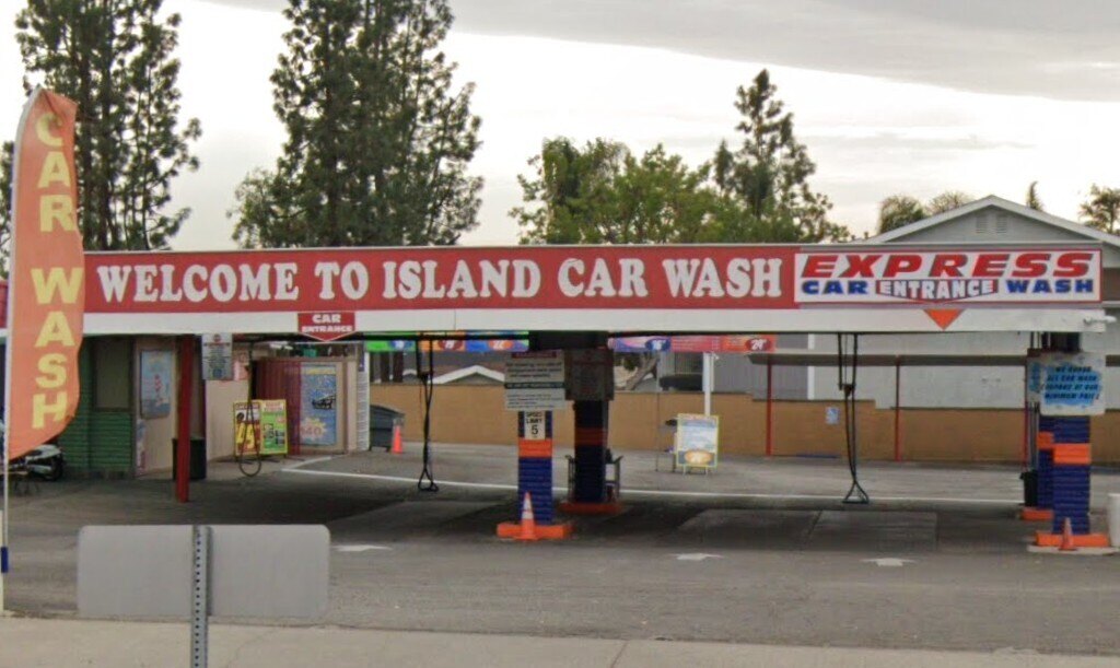 Auto Wash Services in Pomona, CA