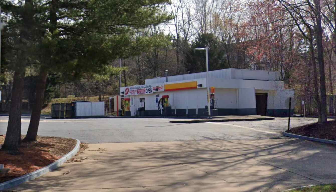 Car Wash at Shell Centreville, Centreville,VA for 3.99