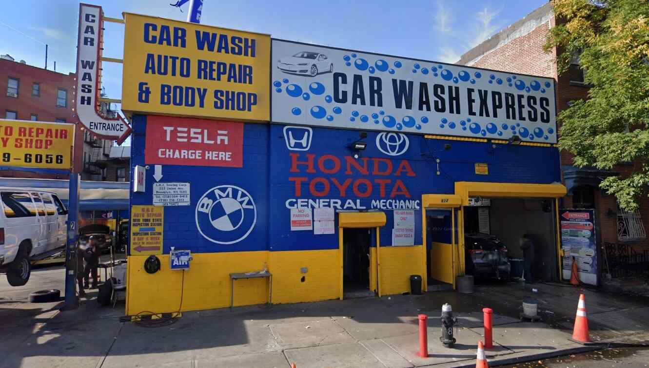 Car Wash at Main Street Car Wash Brooklyn, San Francisco,CA for 3.99