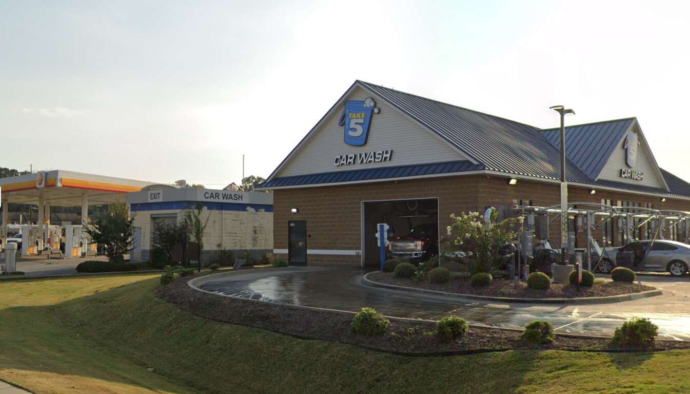 Car Wash at Take 5 Car Wash 019 Dyersburg, Dyersburg,TN for 3.99