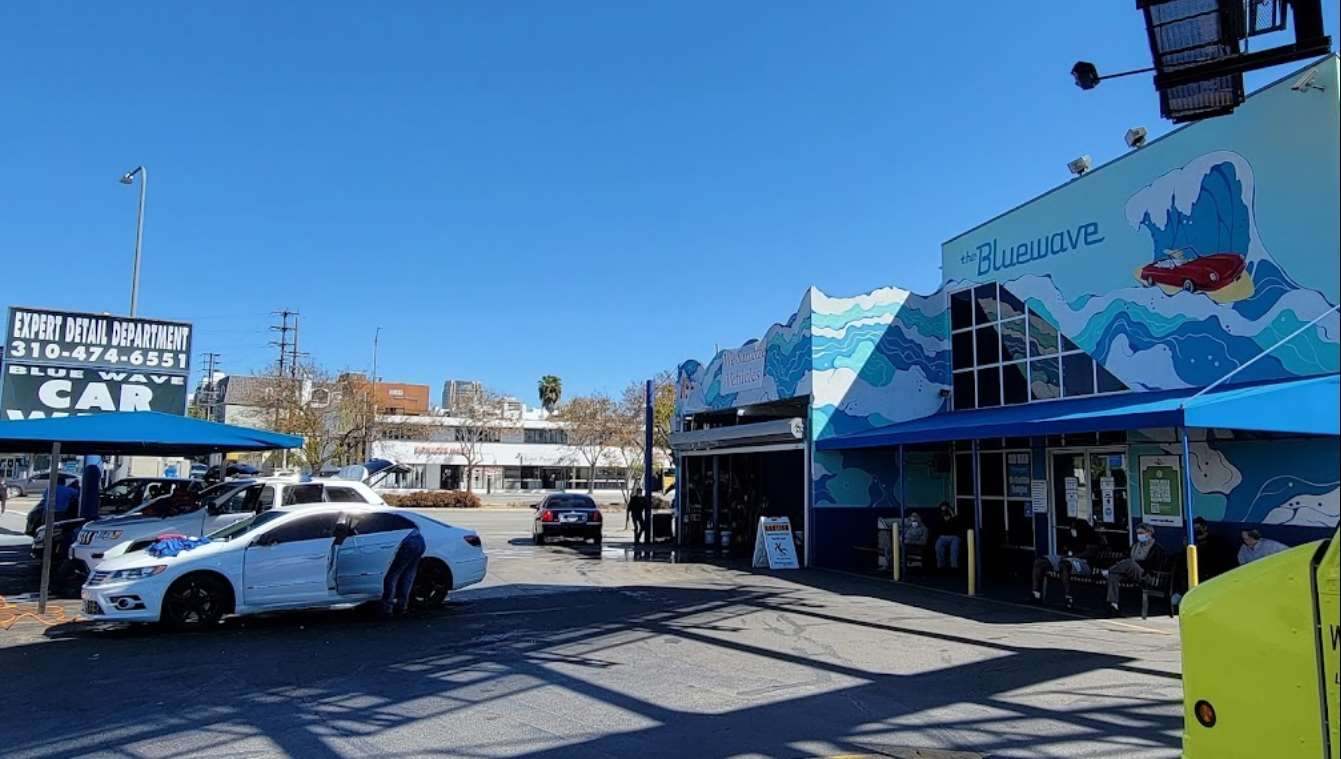 Car Wash at Bluewave Car Wash Los Angeles, CA