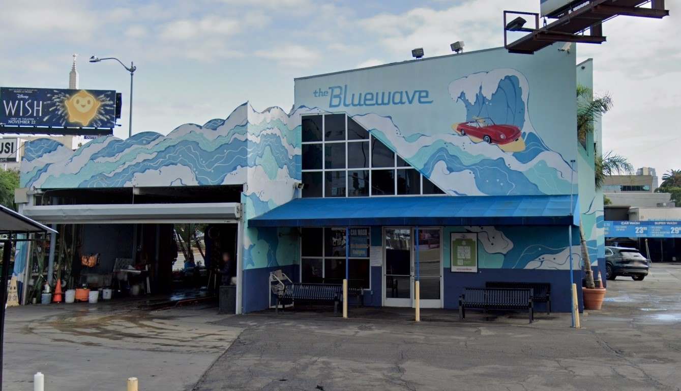 Car Wash at Bluewave Car Wash Los Angeles, CA