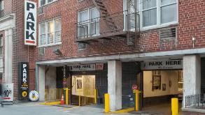 320 West 30 St Parking